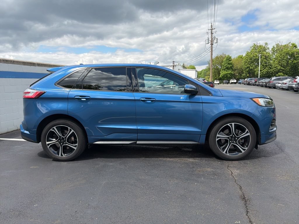 Used 2019 Ford Edge ST w/ Equipment Group 401A AWD/4WD image 6