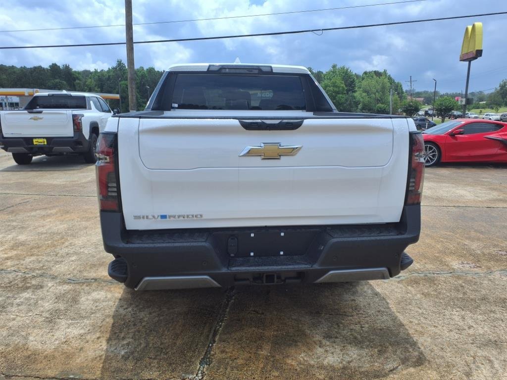 New 2025 Chevrolet Silverado EV LT image 4