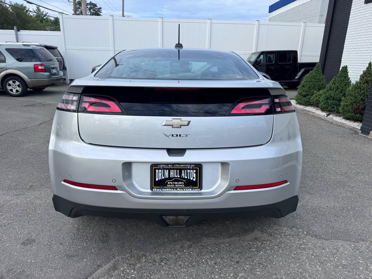 Used 2015 Chevrolet Volt Premium w/ Premium Trim Package FWD image 4