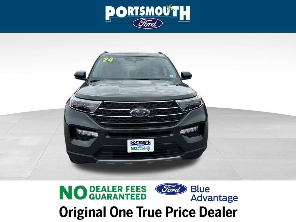 Used 2024 Ford Explorer XLT w/ Equipment Group 202A image 9