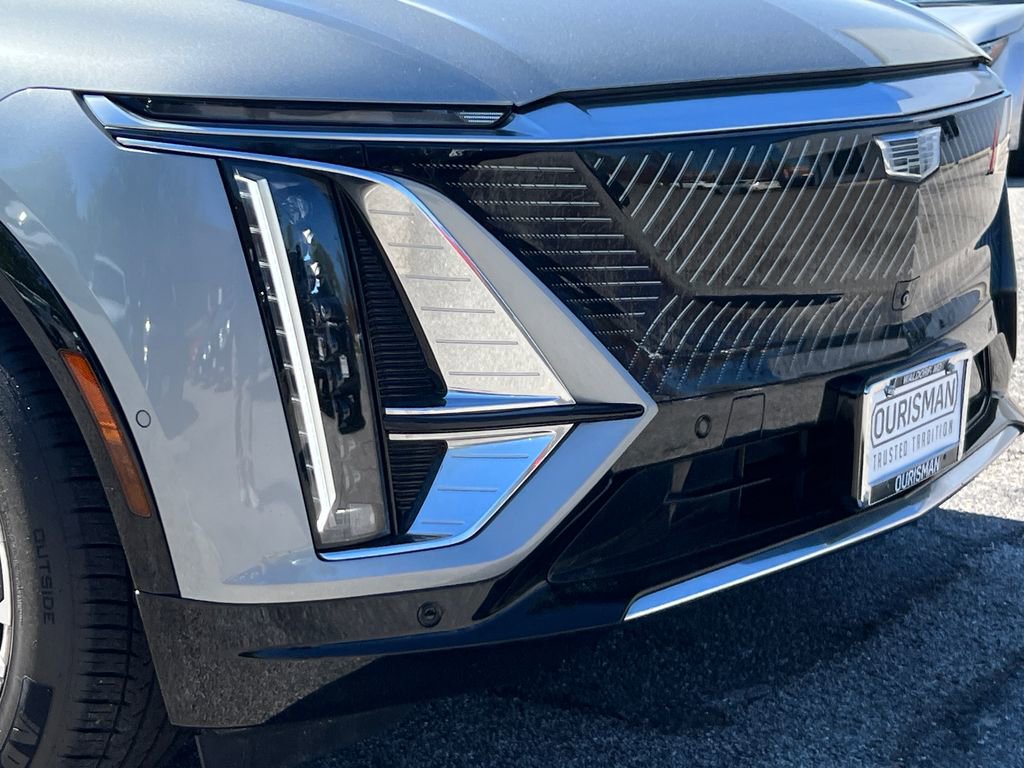 Used 2024 Cadillac Lyriq Luxury RWD image 7