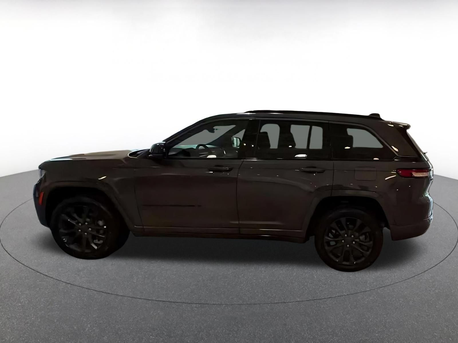 Used 2026 Jeep Grand Cherokee Limited AWD/4WD image 7