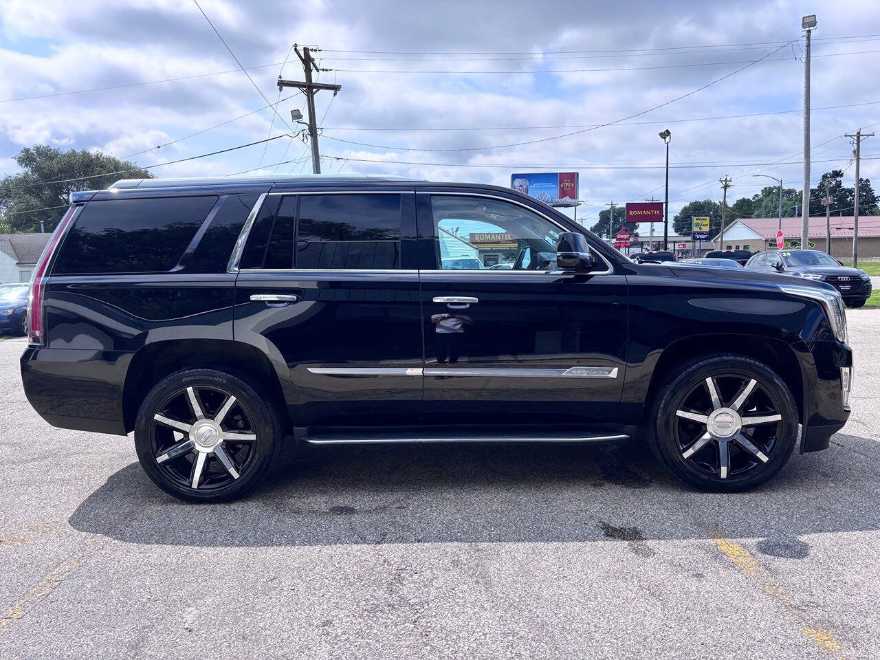 Used 2015 Cadillac Escalade Premium AWD/4WD image 6