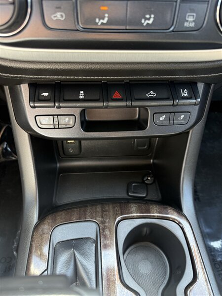 Used 2015 GMC Canyon SLT w/ Driver Alert Package RWD image 13