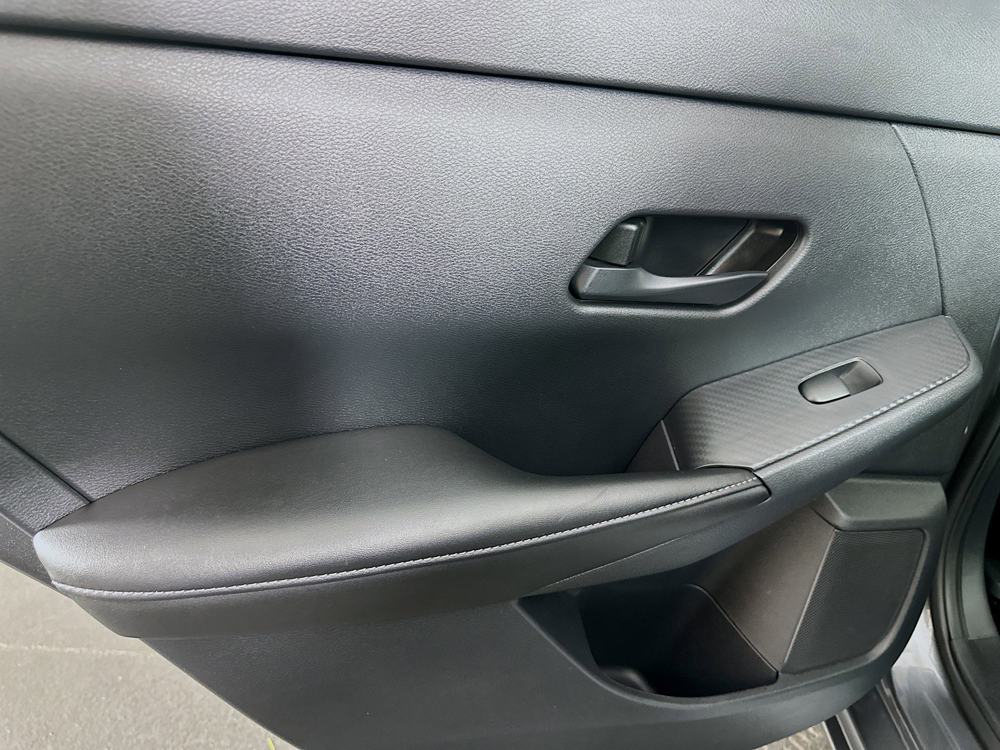 Used 2024 Nissan Sentra SV image 24