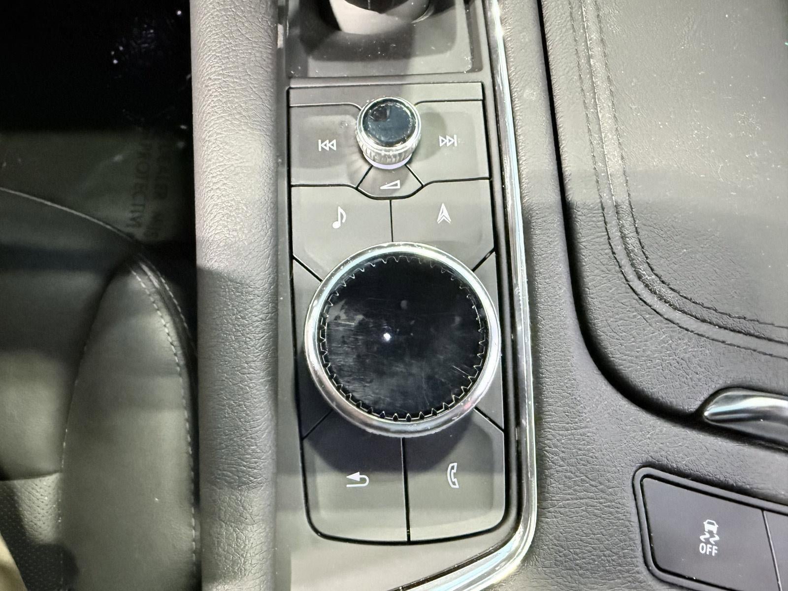 Used 2020 Cadillac XT5 Premium Luxury image 26
