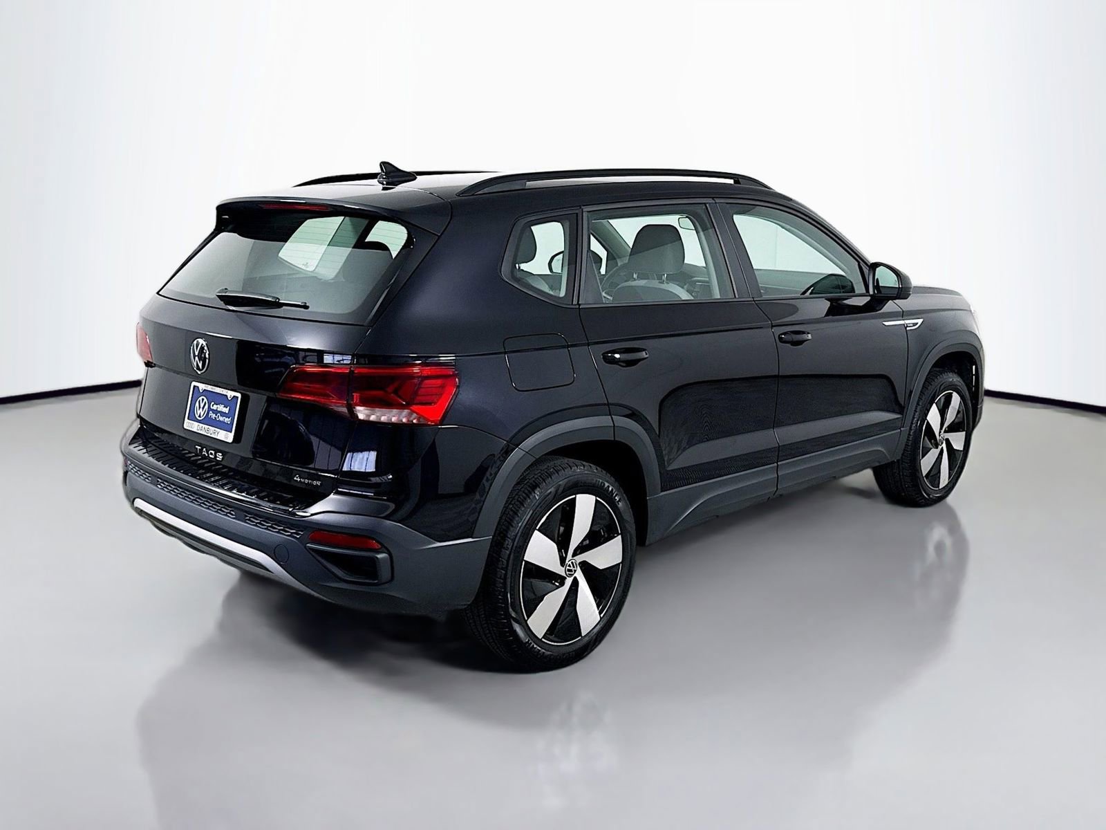 Certified 2024 Volkswagen Taos S AWD/4WD image 9