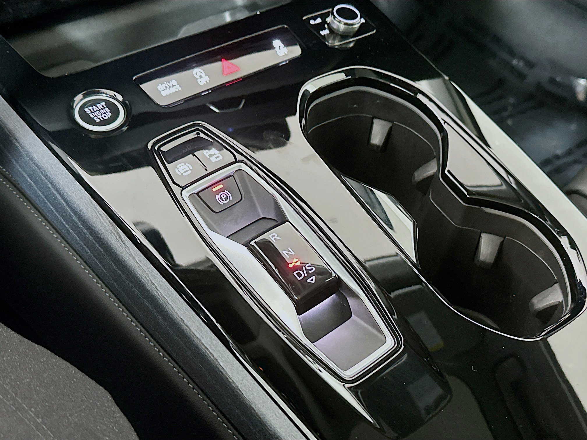 Used 2025 Audi A5 2.0T Premium Plus w/ Premium Plus image 17