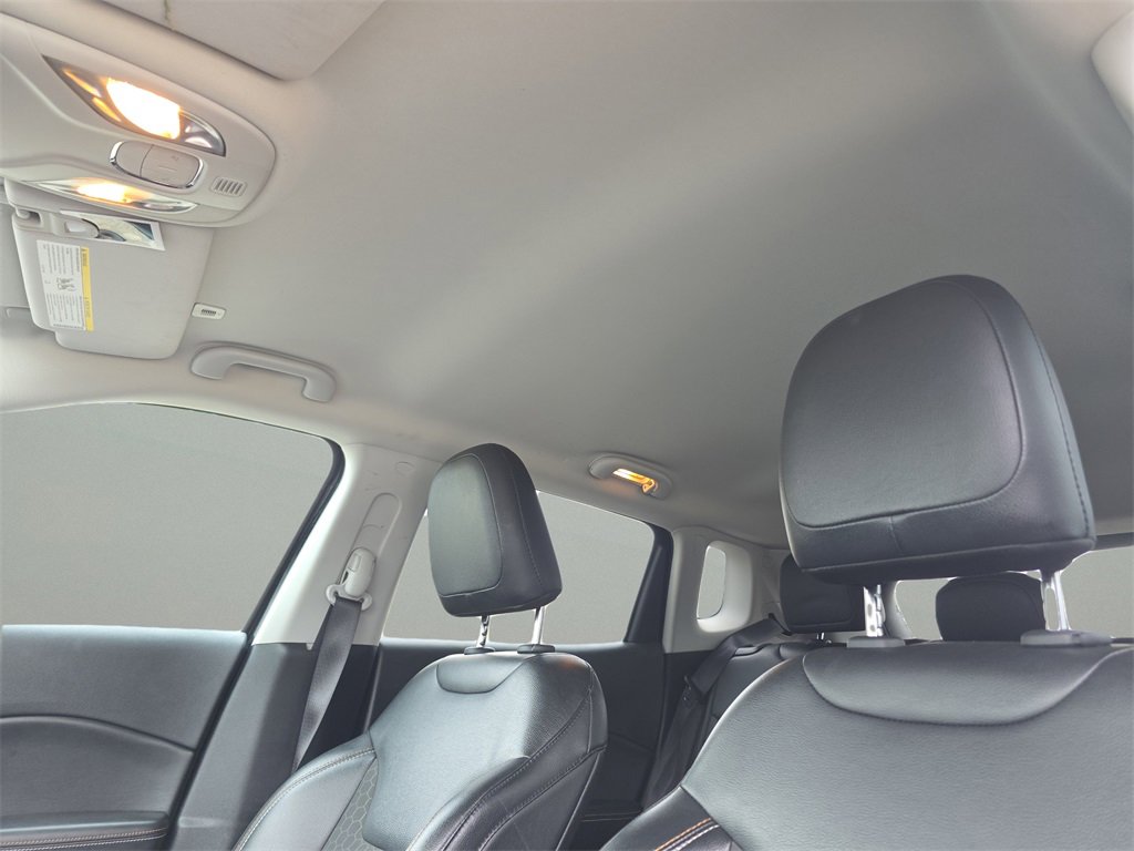 Used 2019 Jeep Compass Latitude image 19