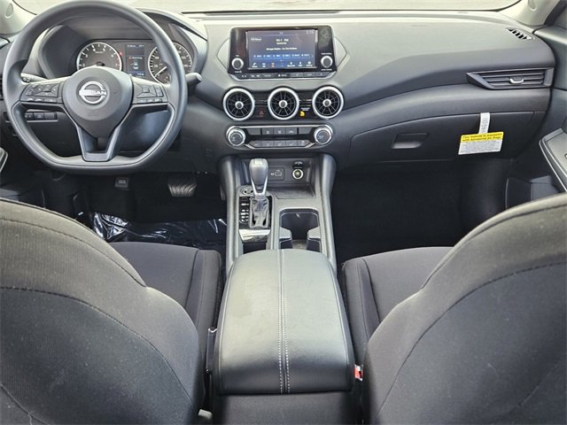 Used 2025 Nissan Sentra S image 8