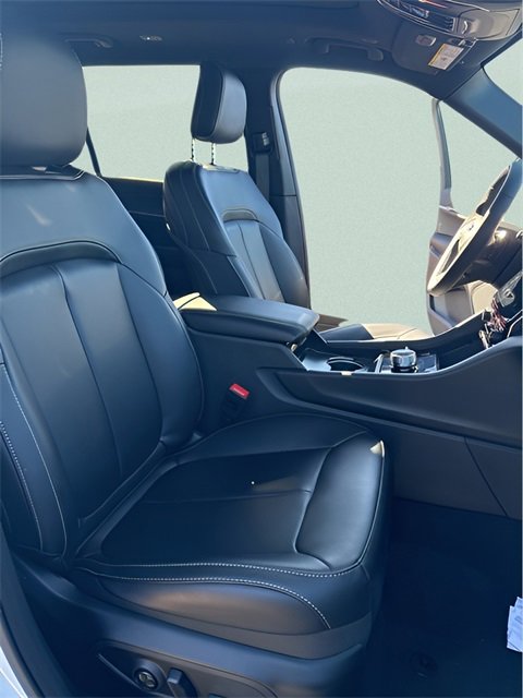 New 2025 Jeep Grand Cherokee L Limited image 24