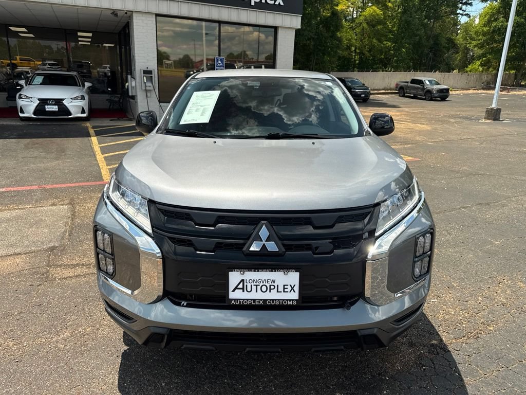 Used 2023 Mitsubishi Outlander Sport LE AWD/4WD image 3