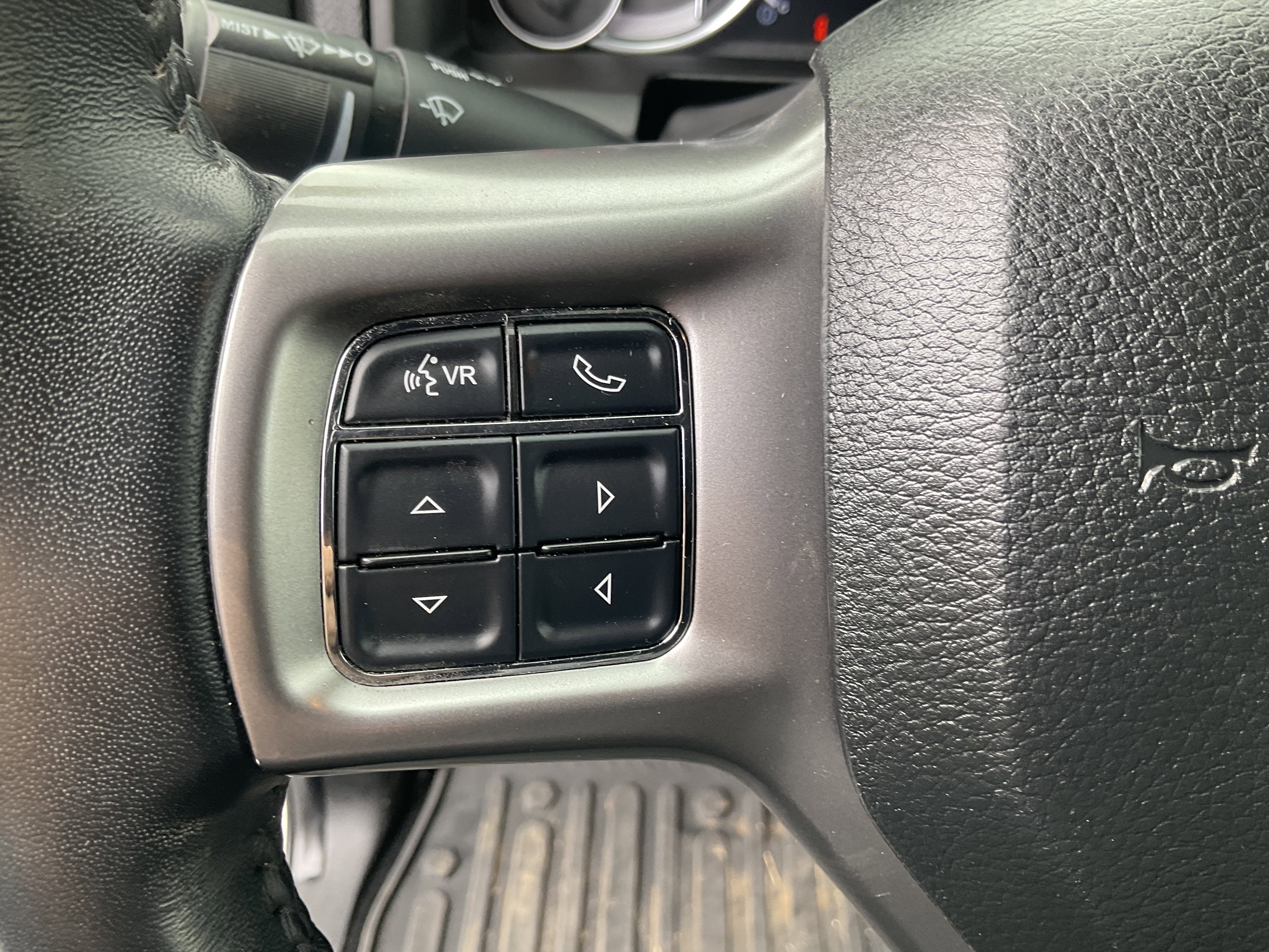 Used 2024 RAM 1500 Classic Warlock image 34