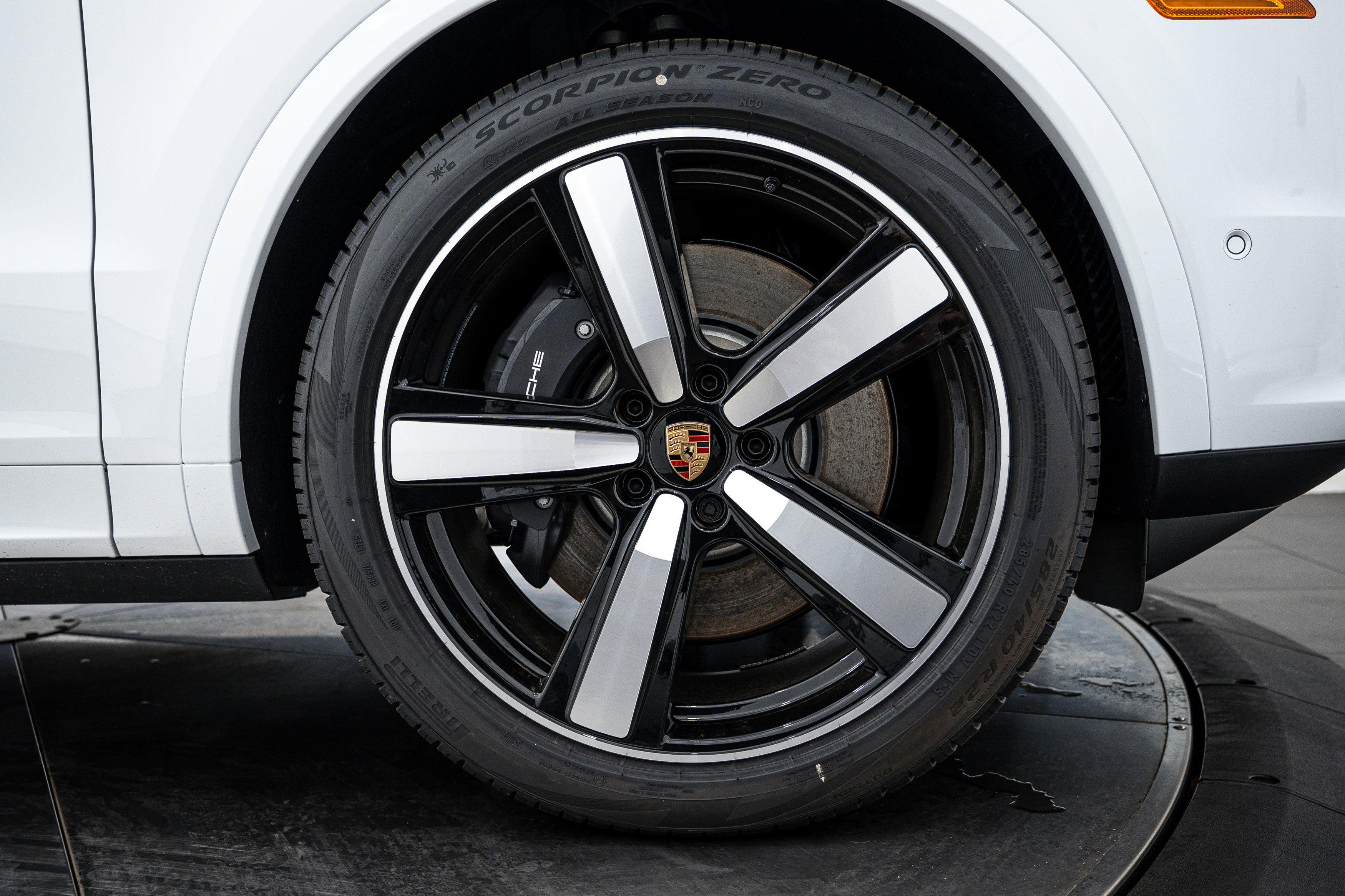 New 2026 Porsche Cayenne E-Hybrid Coupe image 11