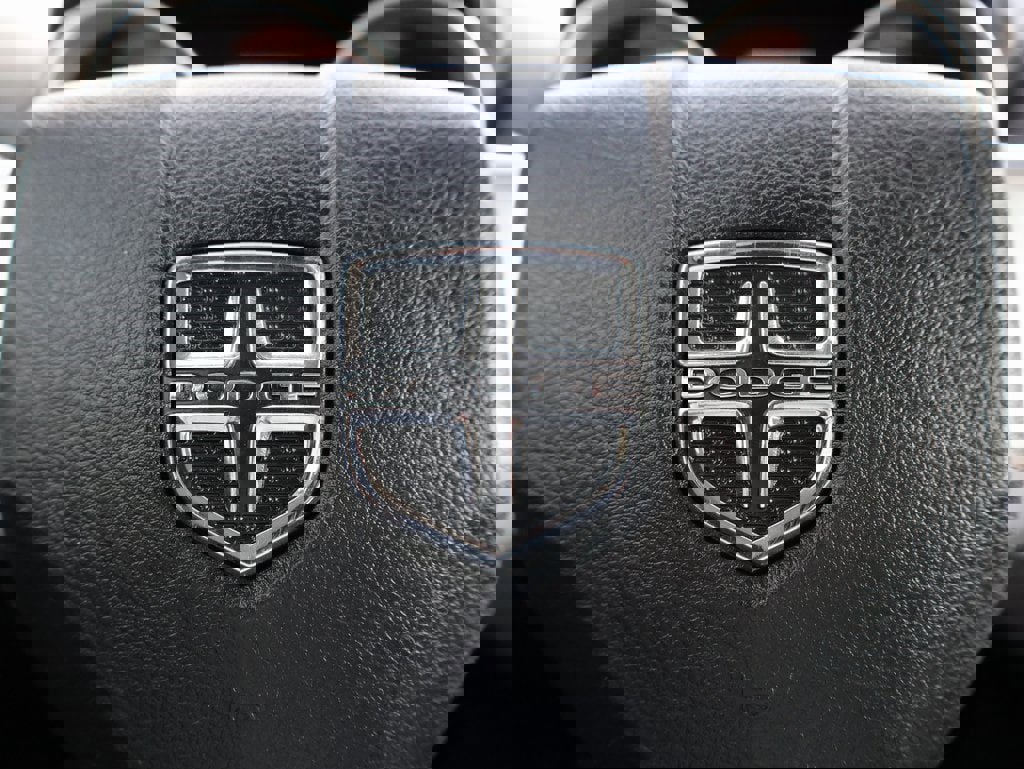 Used 2020 Dodge Journey SE w/ SE Popular Equipment Group image 28