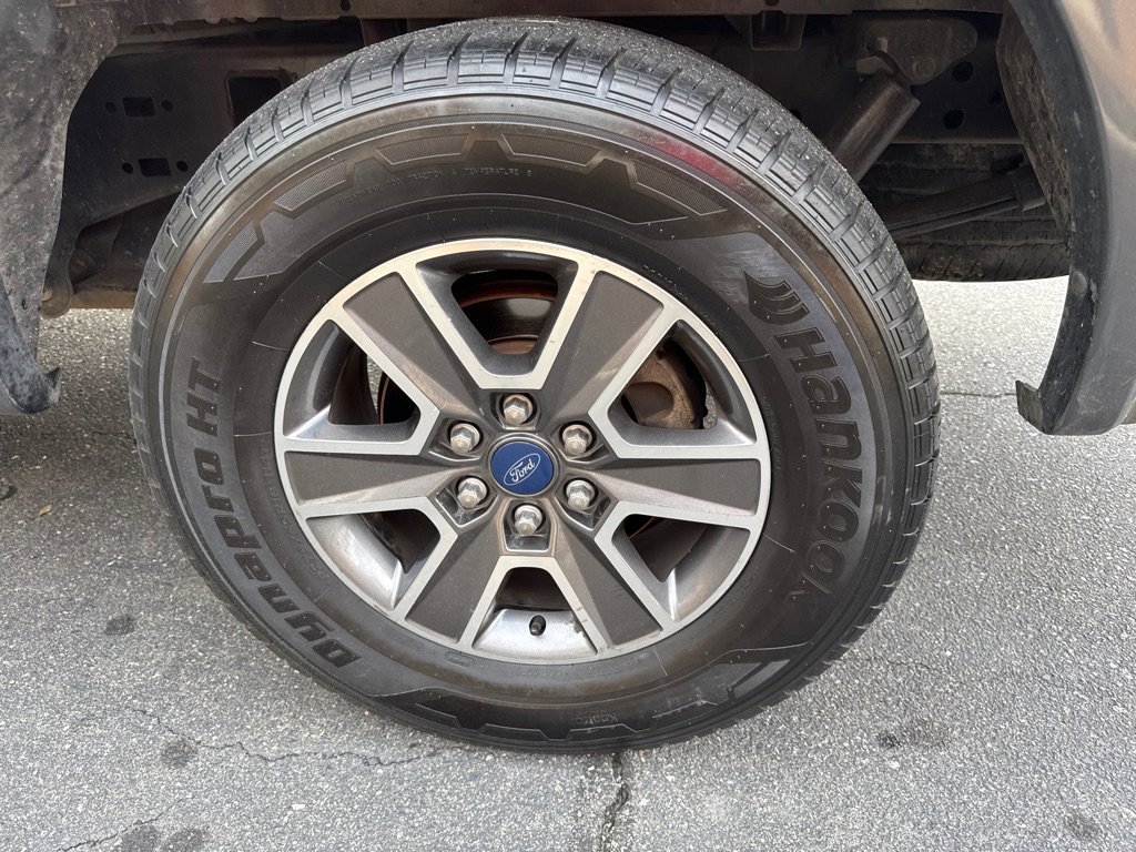 Used 2017 Ford F150 XLT w/ Equipment Group 301A Mid RWD image 17