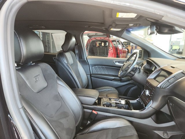 Used 2019 Ford Edge ST w/ Equipment Group 401A AWD/4WD image 10