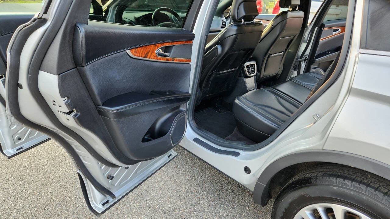 Used 2016 Lincoln MKX Select w/ Select Plus Package image 28