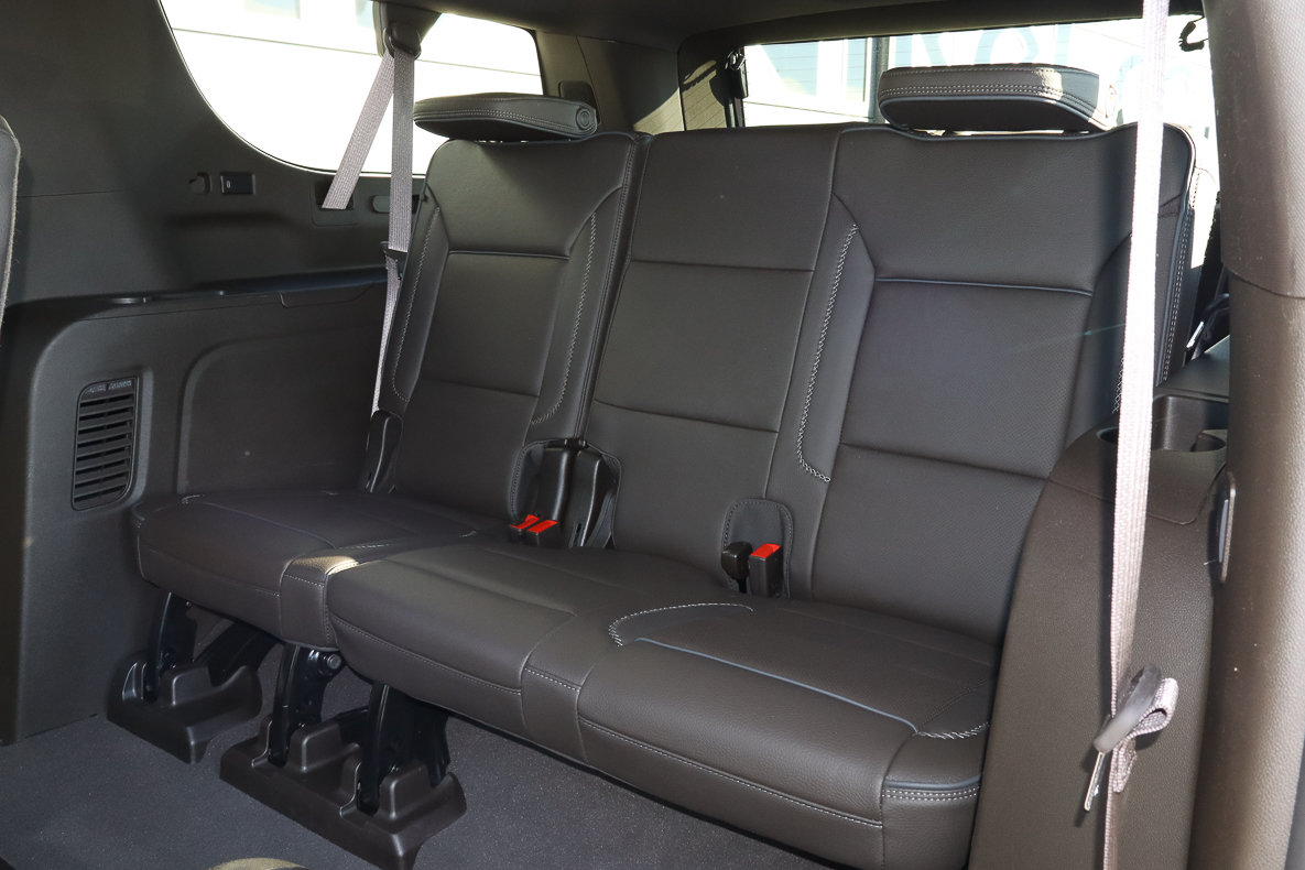 Used 2024 GMC Yukon XL Denali AWD/4WD image 10