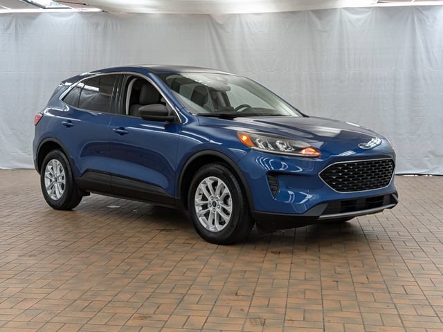 Certified 2022 Ford Escape SE FWD image 1