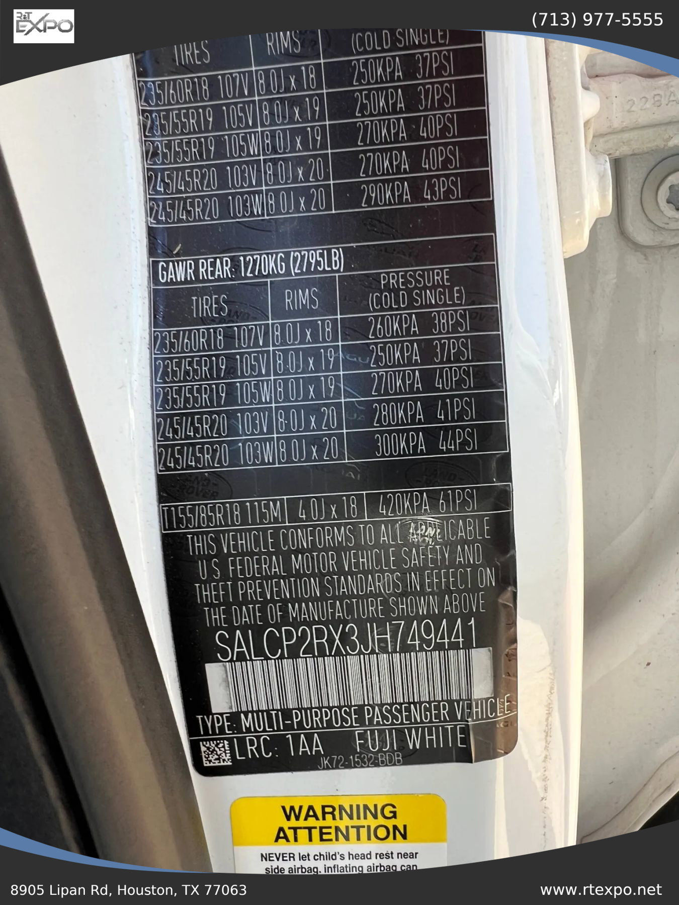 Used 2018 Land Rover Discovery Sport SE image 42