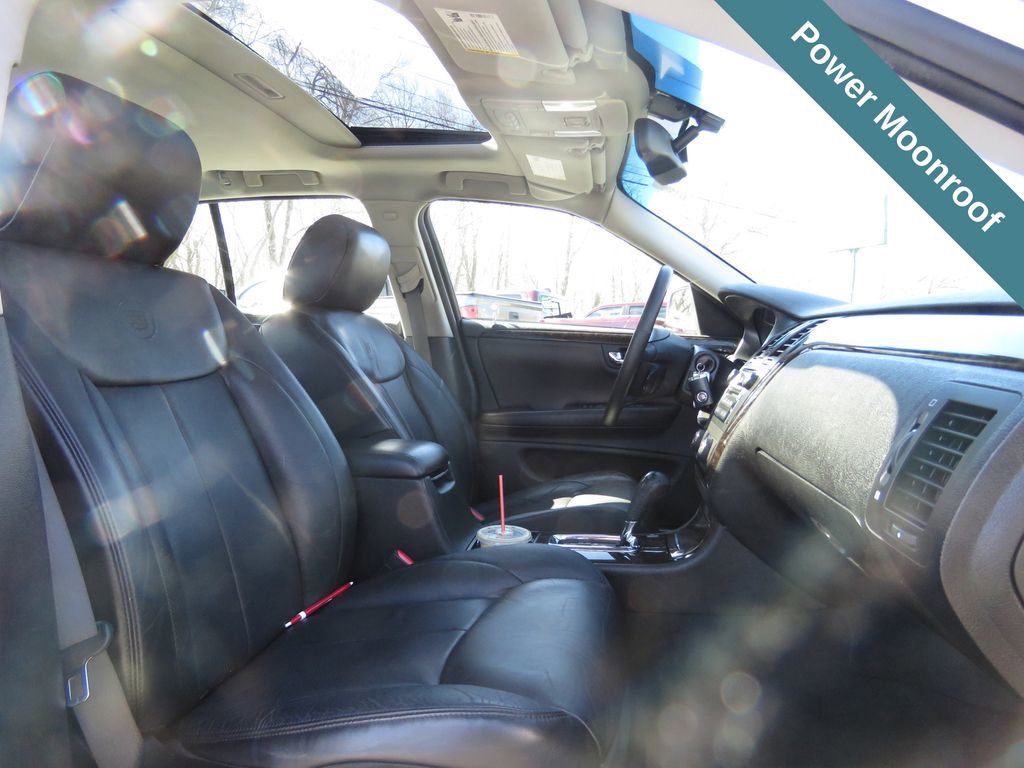 Used 2010 Cadillac DTS Luxury FWD image 13