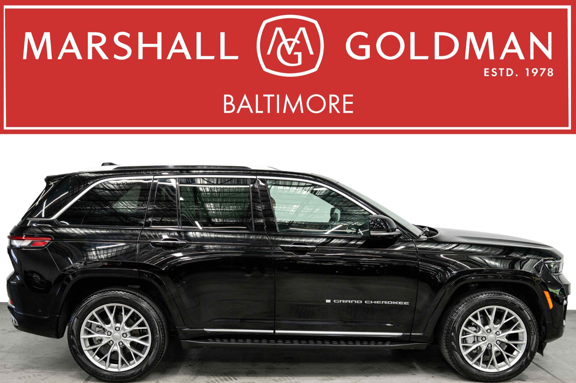 Used 2023 Jeep Grand Cherokee Summit AWD/4WD video 1