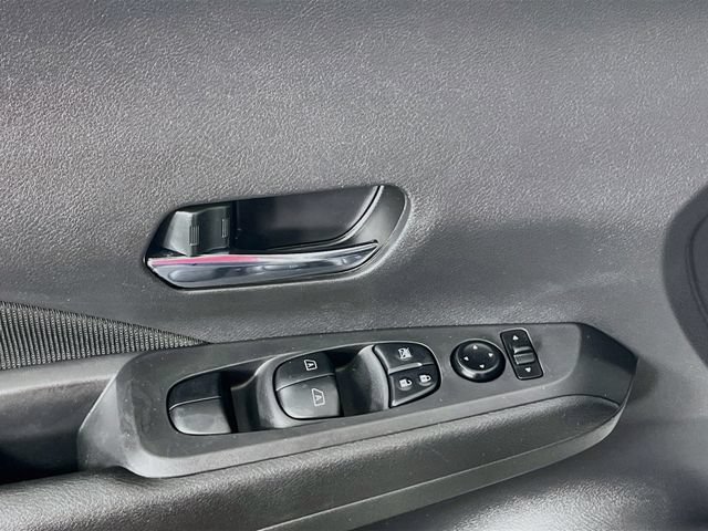 Used 2022 Nissan Kicks SV FWD image 18