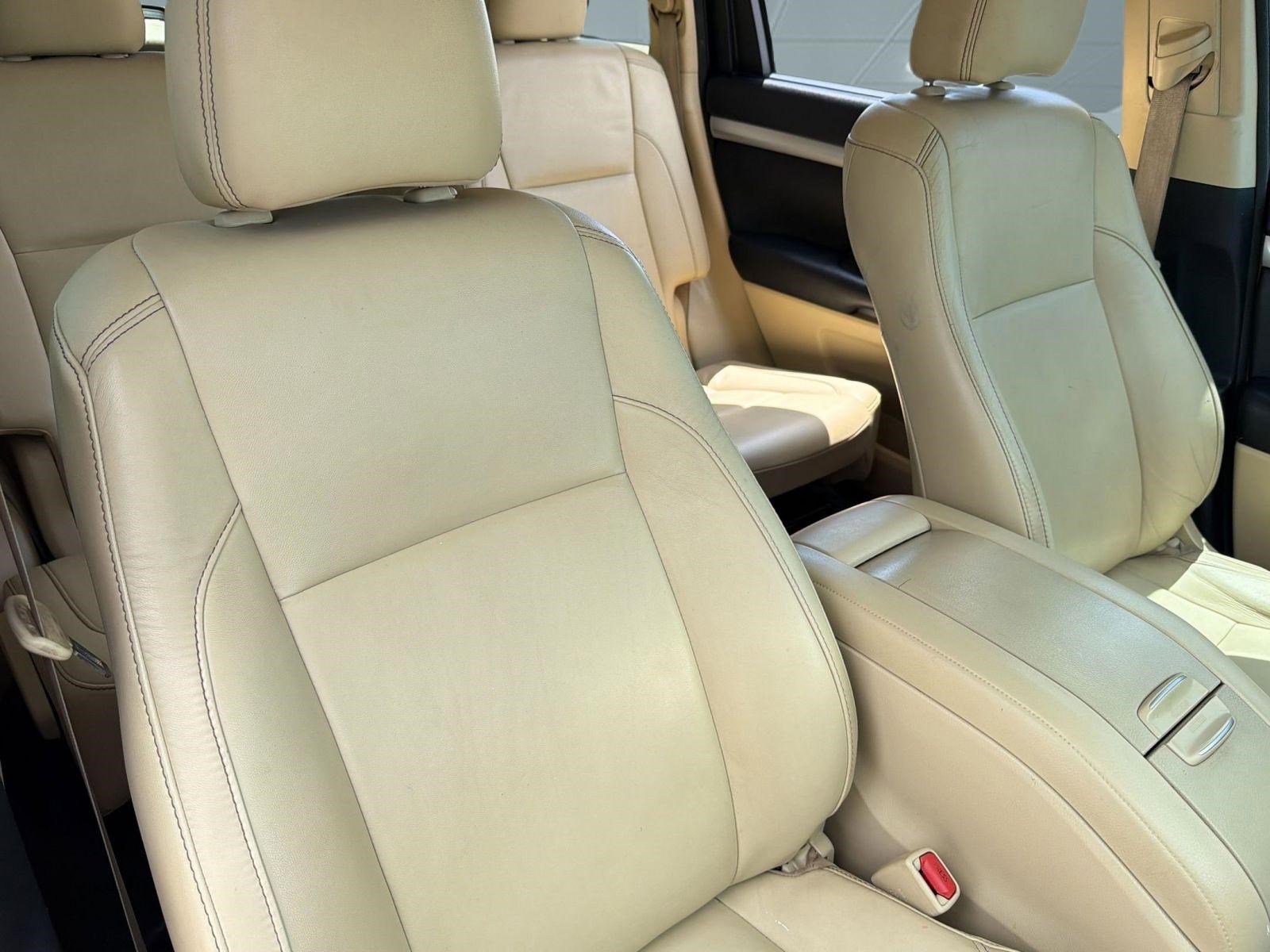 Used 2016 Toyota Highlander XLE FWD image 25