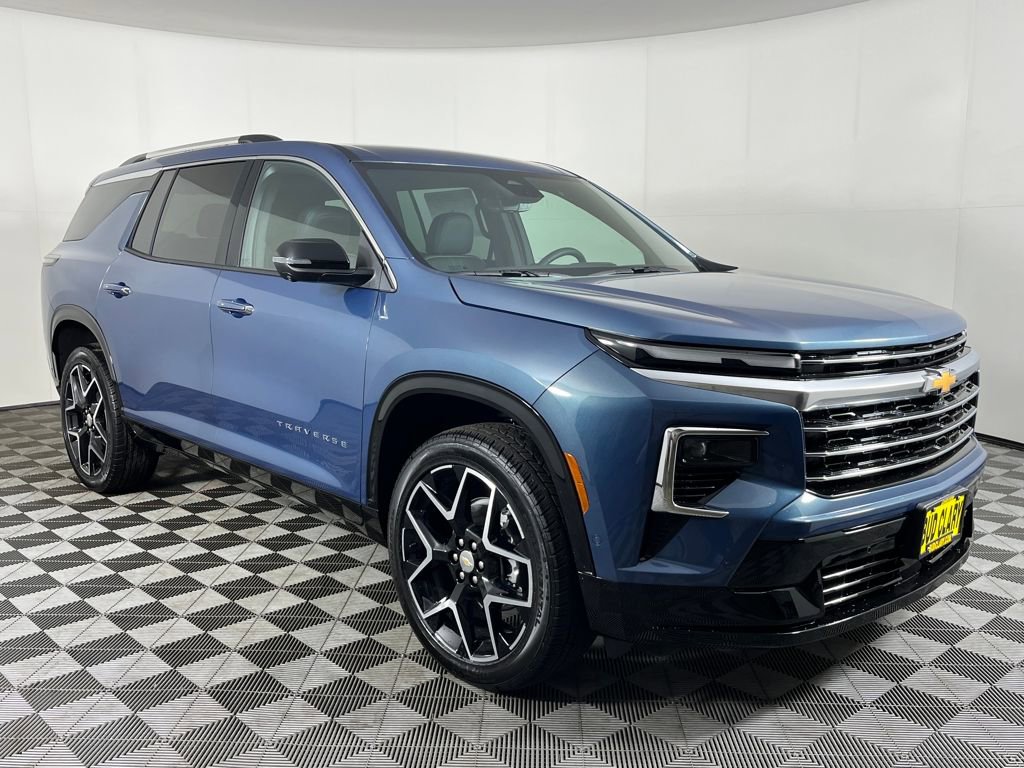 New 2026 Chevrolet Traverse High Country image 3