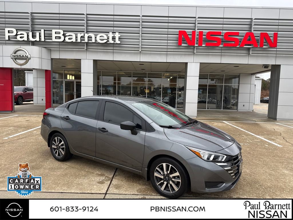 Used 2024 Nissan Versa S w/ S Plus Package image 2