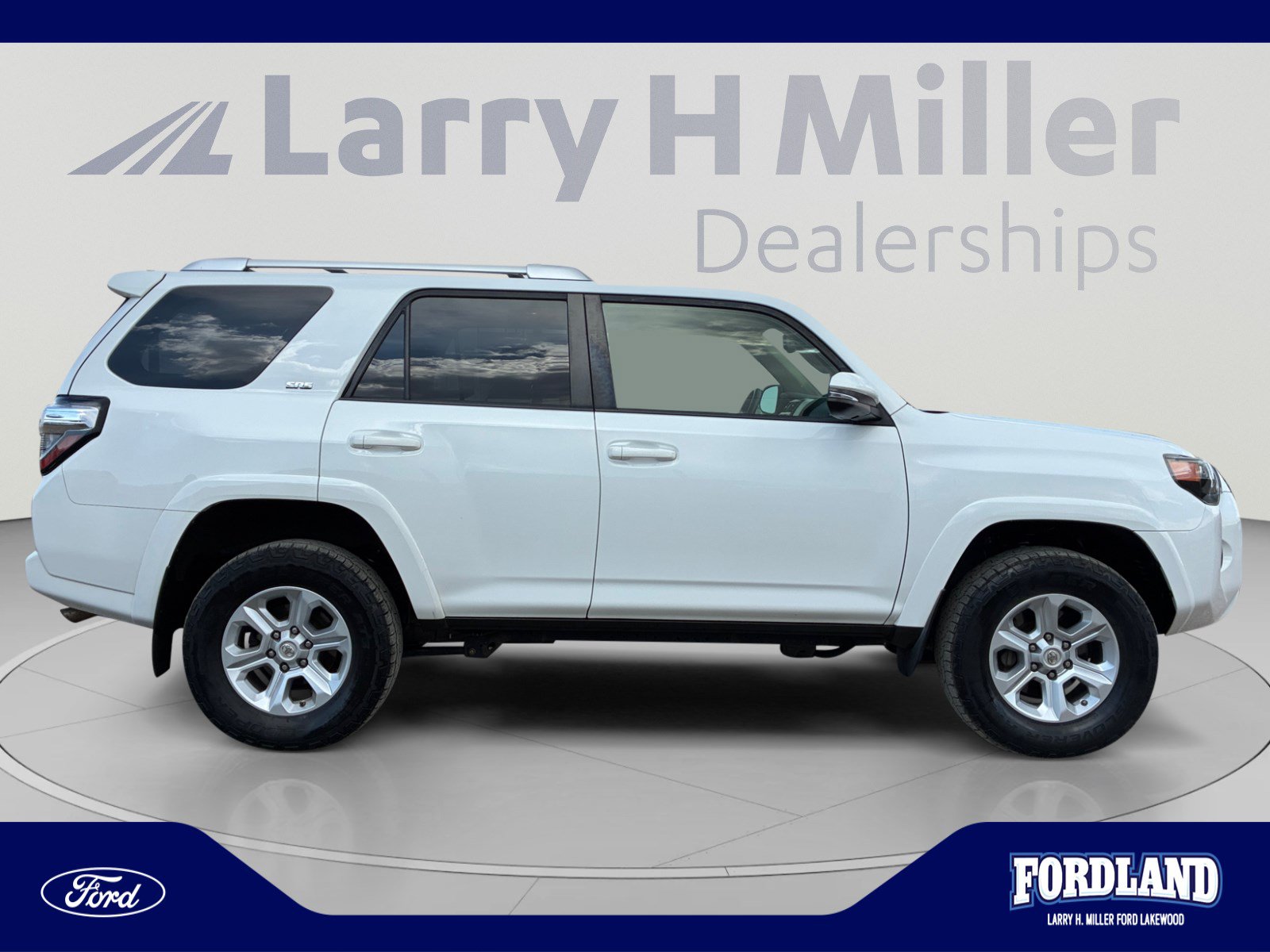 Used 2018 Toyota 4Runner SR5 Premium AWD/4WD image 6