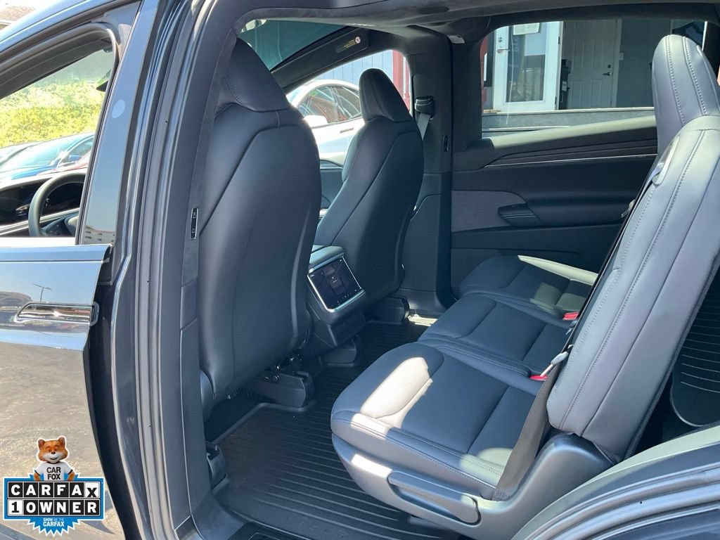 Used 2024 Tesla Model X AWD/4WD image 26