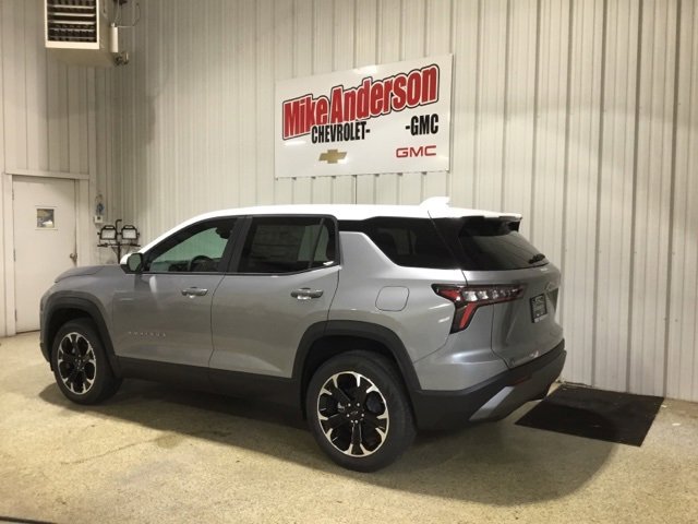 New 2026 Chevrolet Equinox LT w/ Convenience Package II image 3