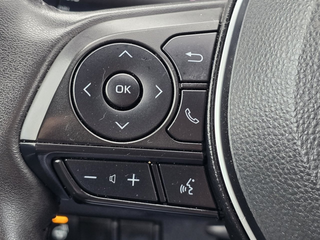 Certified 2025 Toyota RAV4 XLE w/ Weather Package FWD image 31