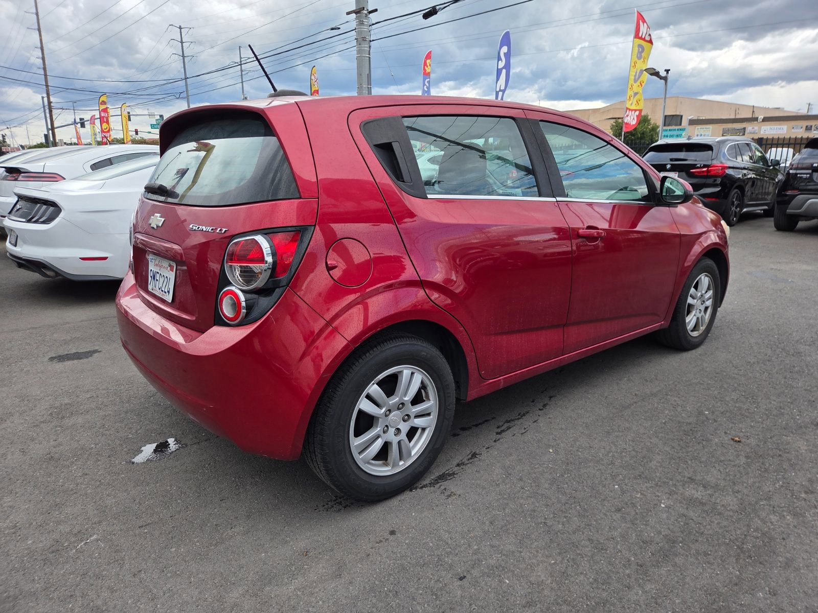 Used 2016 Chevrolet Sonic LT FWD image 4