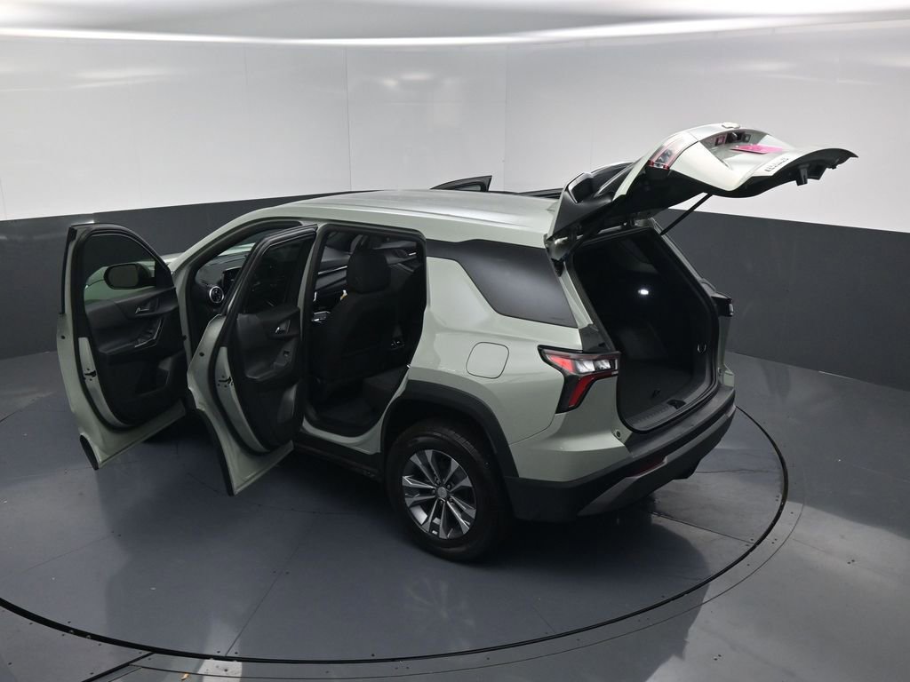 Used 2026 Chevrolet Equinox LT w/ Safety and Technology Package image 21