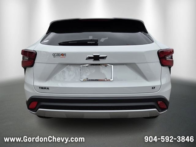 New 2026 Chevrolet Trax LT w/ Driver Confidence Package image 5
