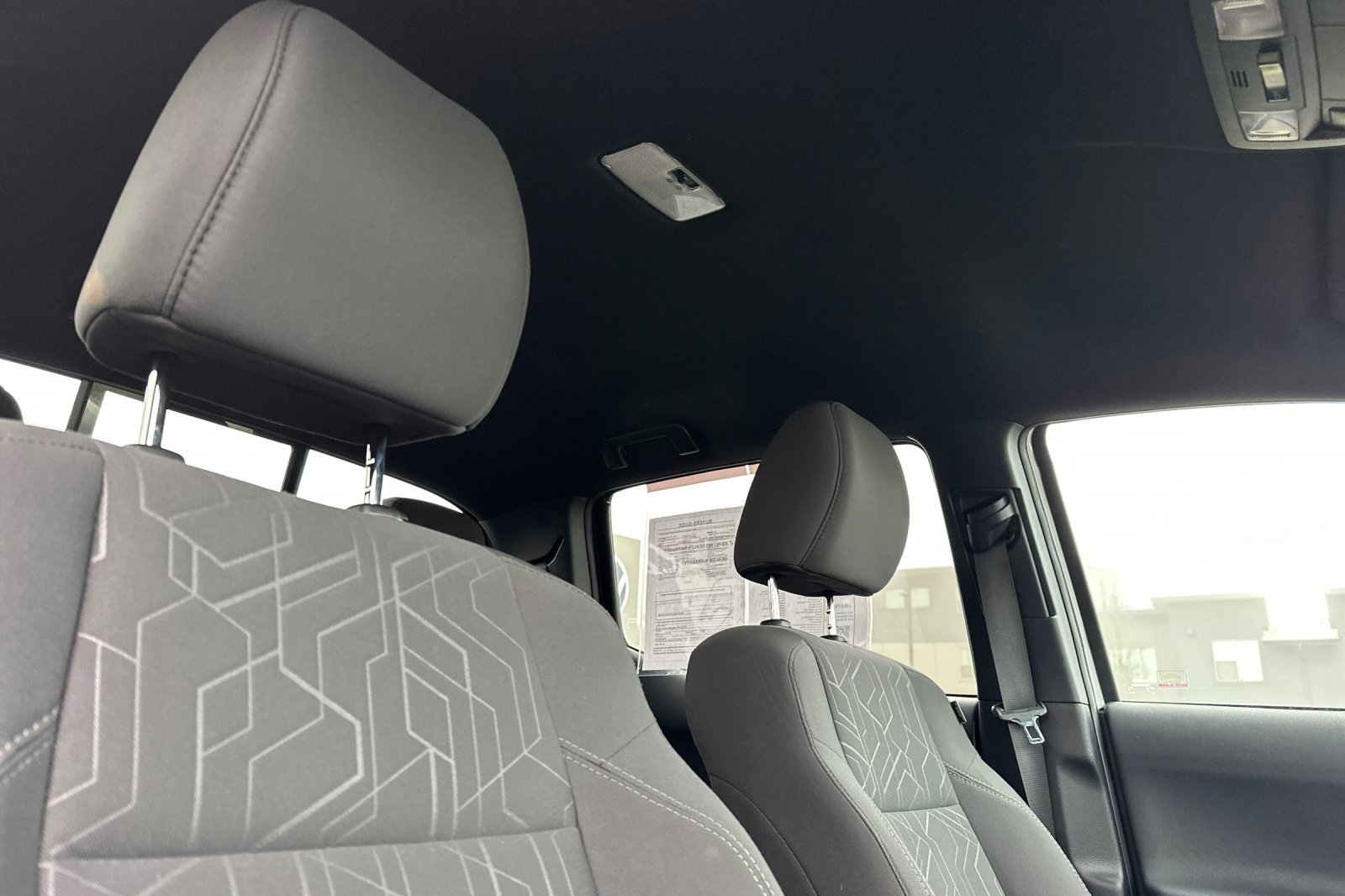 Used 2016 Toyota Tacoma TRD Sport image 16