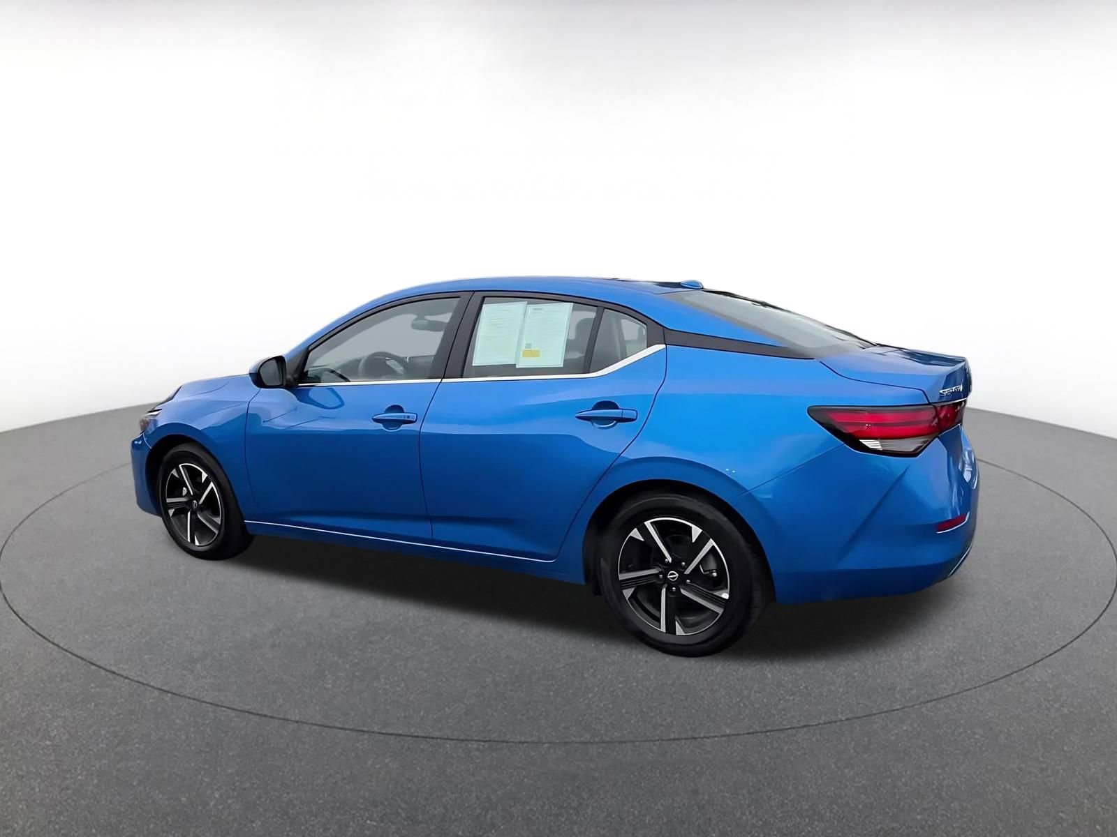 Used 2025 Nissan Sentra SV image 10