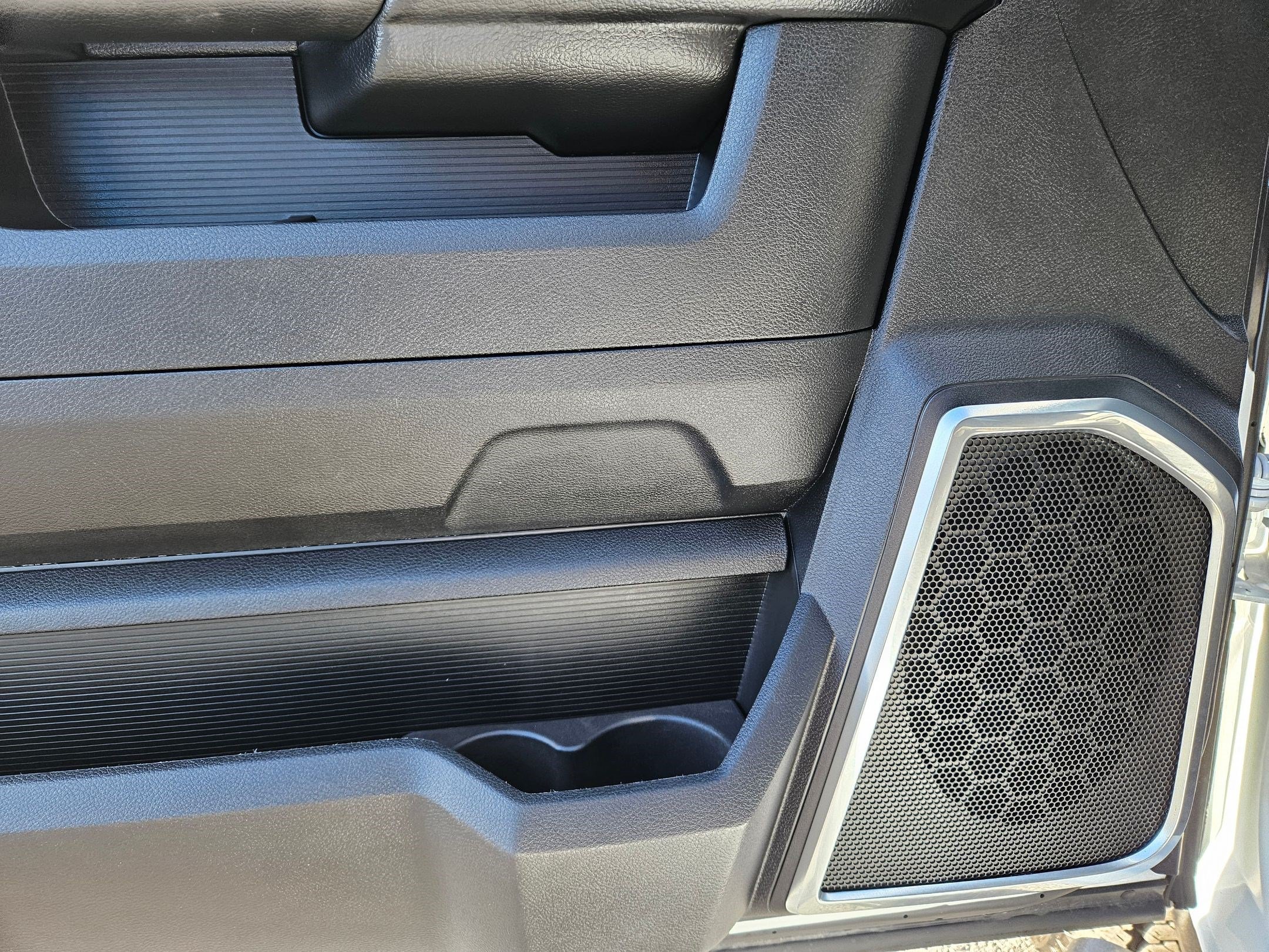 Used 2025 RAM 2500 Laramie AWD/4WD image 18