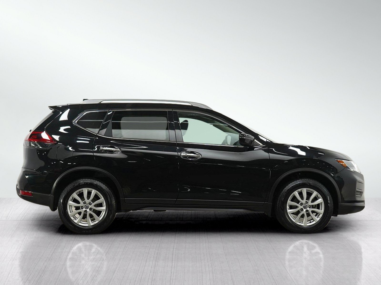 Used 2020 Nissan Rogue SV AWD/4WD image 6