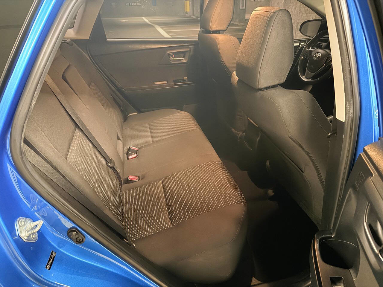 Used 2018 Toyota Corolla iM w/ Carpet Mat Package (TMS) image 23