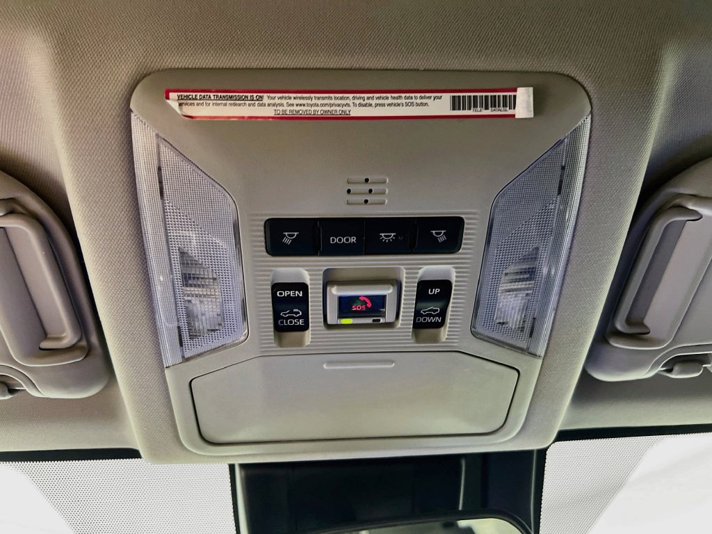 Used 2023 Toyota RAV4 XLE w/ Convenience Package FWD image 18
