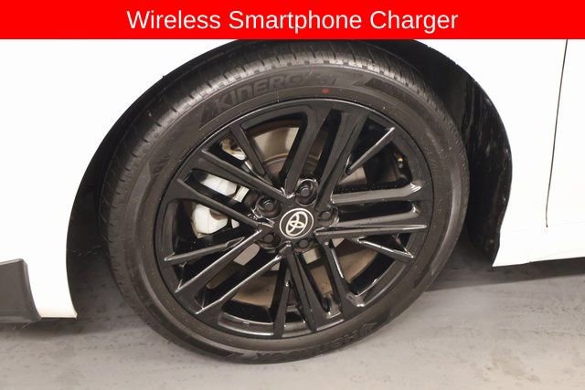 Used 2025 Toyota Camry SE image 10