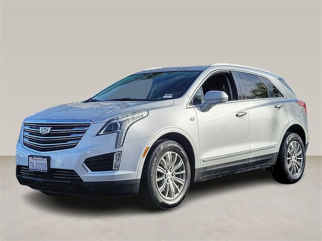 Used 2017 Cadillac XT5 Luxury w/ Driver Awareness Package image 6