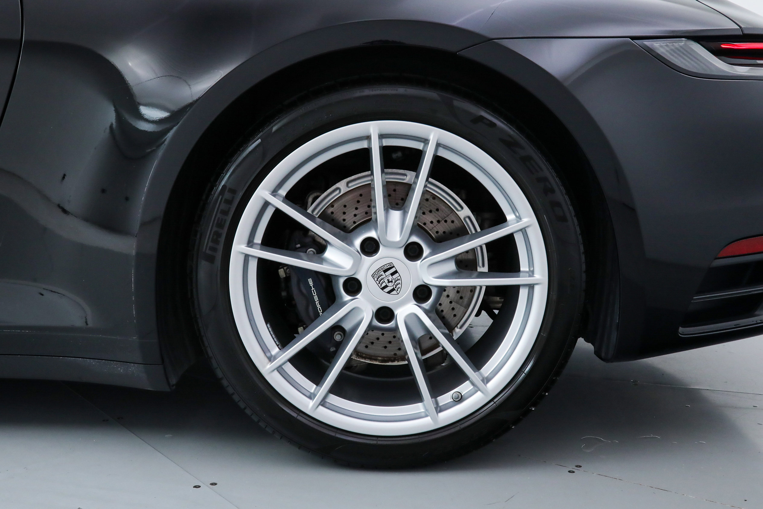 Used 2022 Porsche 911 Carrera image 38