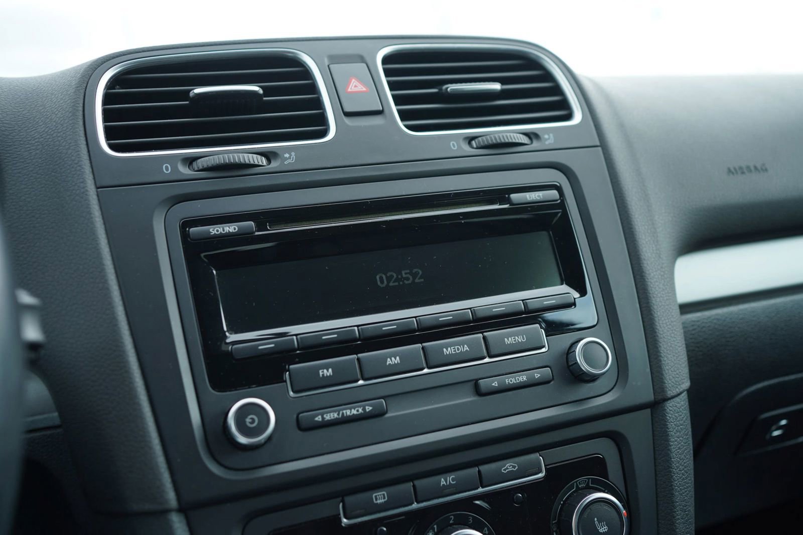 Used 2013 Volkswagen Golf 4-Door image 23