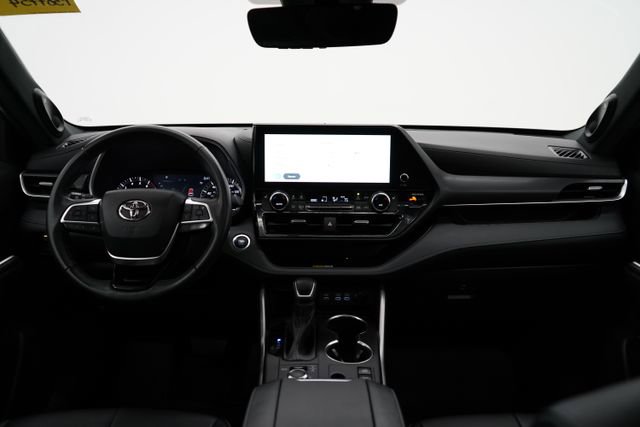 Used 2023 Toyota Highlander XSE image 15
