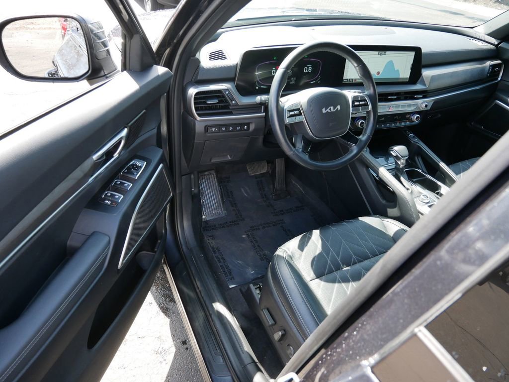Used 2023 Kia Telluride EX X-Line image 10